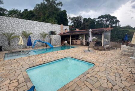 Chácara para alugar em Atibaia