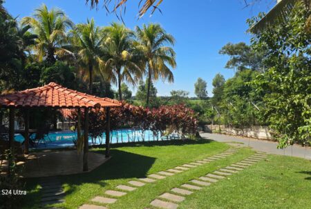 Ranchos em Mendonça